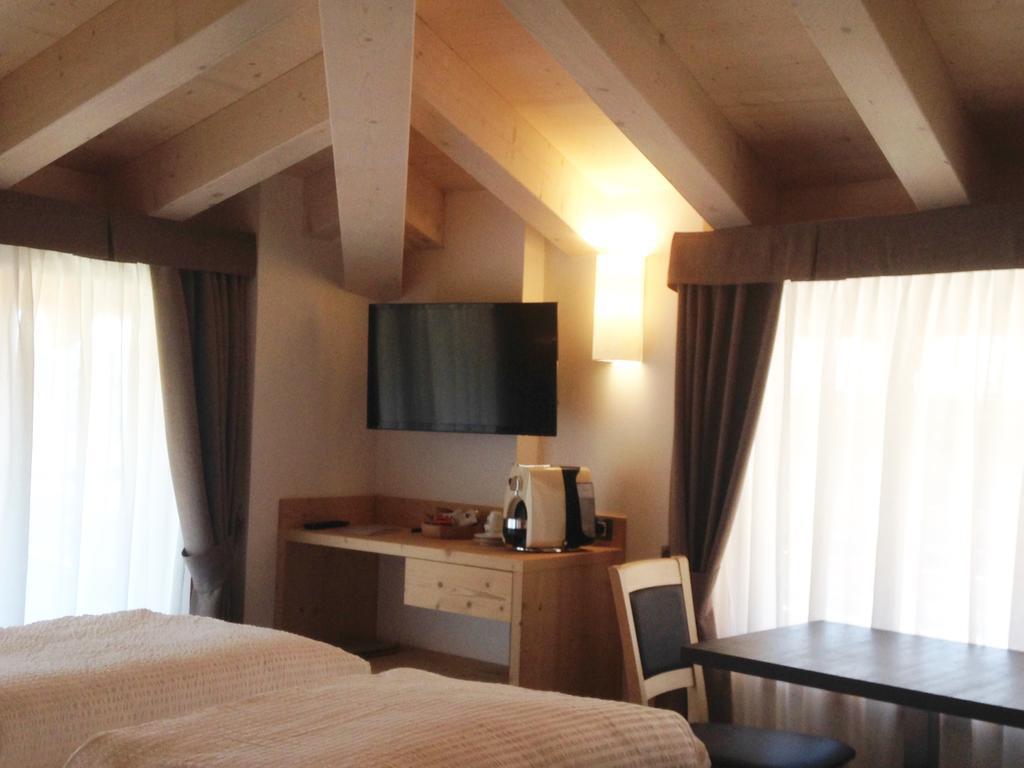 Dolcevita Ambiez B&B San Lorenzo Dorsino Dış mekan fotoğraf
