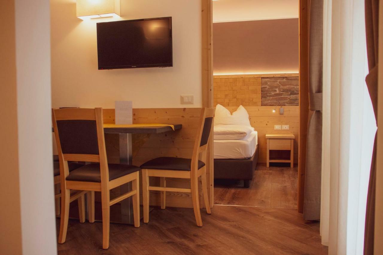 Dolcevita Ambiez B&B San Lorenzo Dorsino Dış mekan fotoğraf